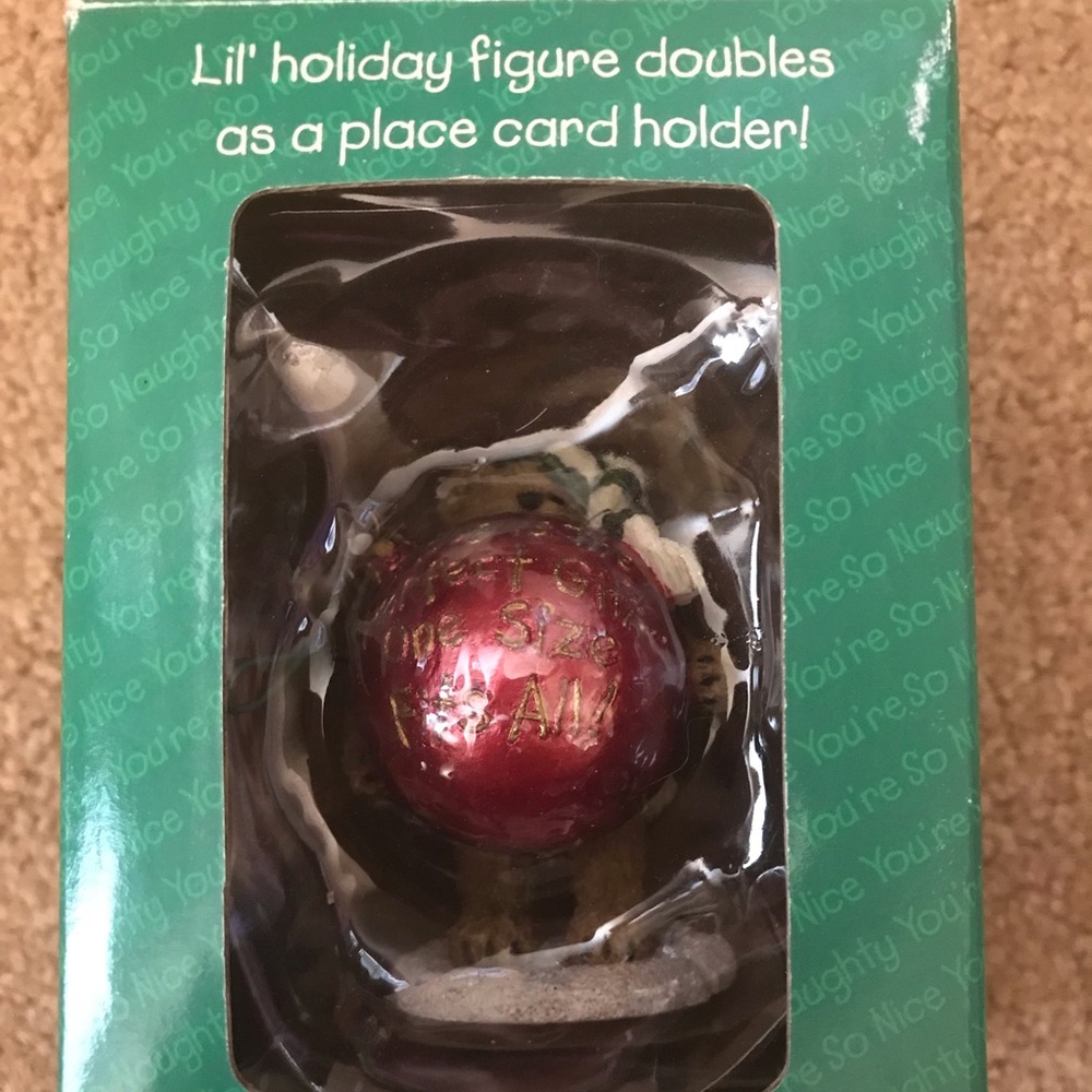 The boyds collection bear Huggins ornament 2004